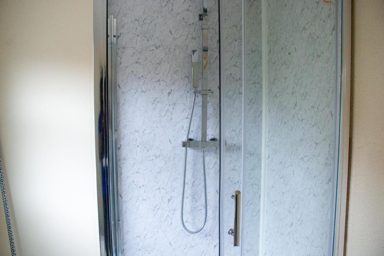 Royale Green View House- Free Parking, Wifi, Perfect For Contractors And Holiday ノーザンプトン エクステリア 写真